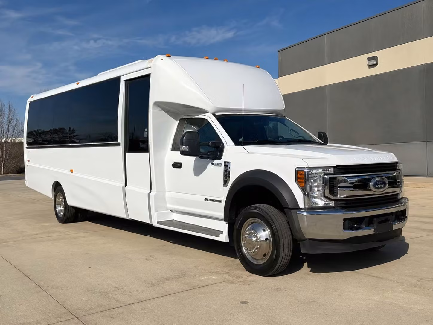 15 passenger minibus